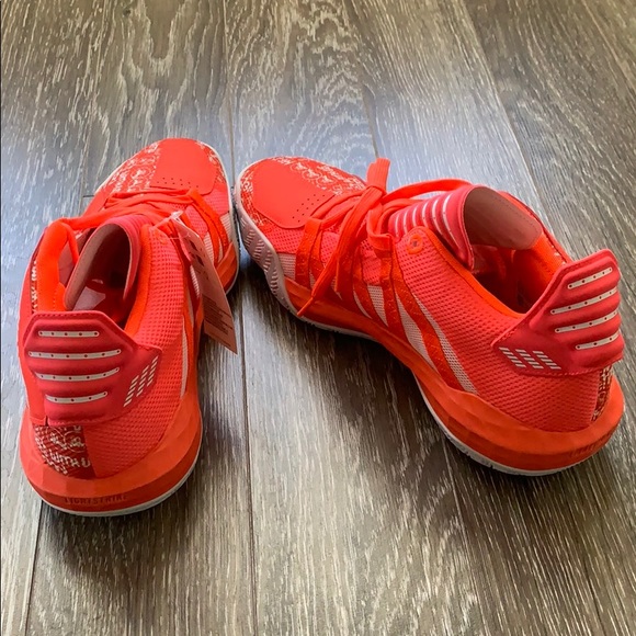 ✅SOLD✅Adidas Dame 6 Sneakers Neon Solar Red 11 - Picture 3 of 4